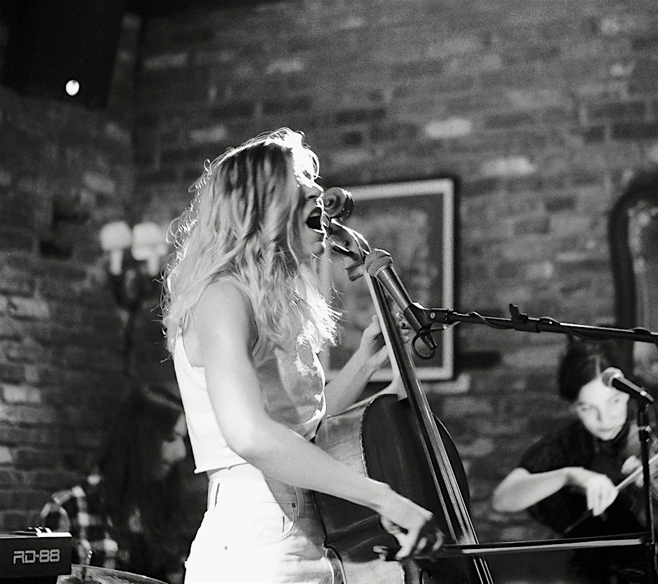 Live Music featuring Elisa Winter